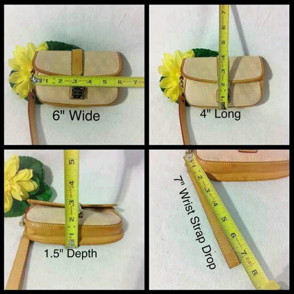 Dooney and Bourke Push Lock Wristlet Wallet - Picture 2 of 4